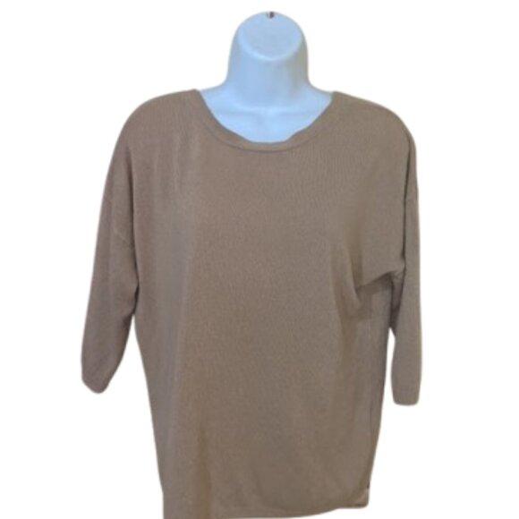 ---  Original Soft,  Lightweight Beige Sweater Size Medium - Picture 1 of 3